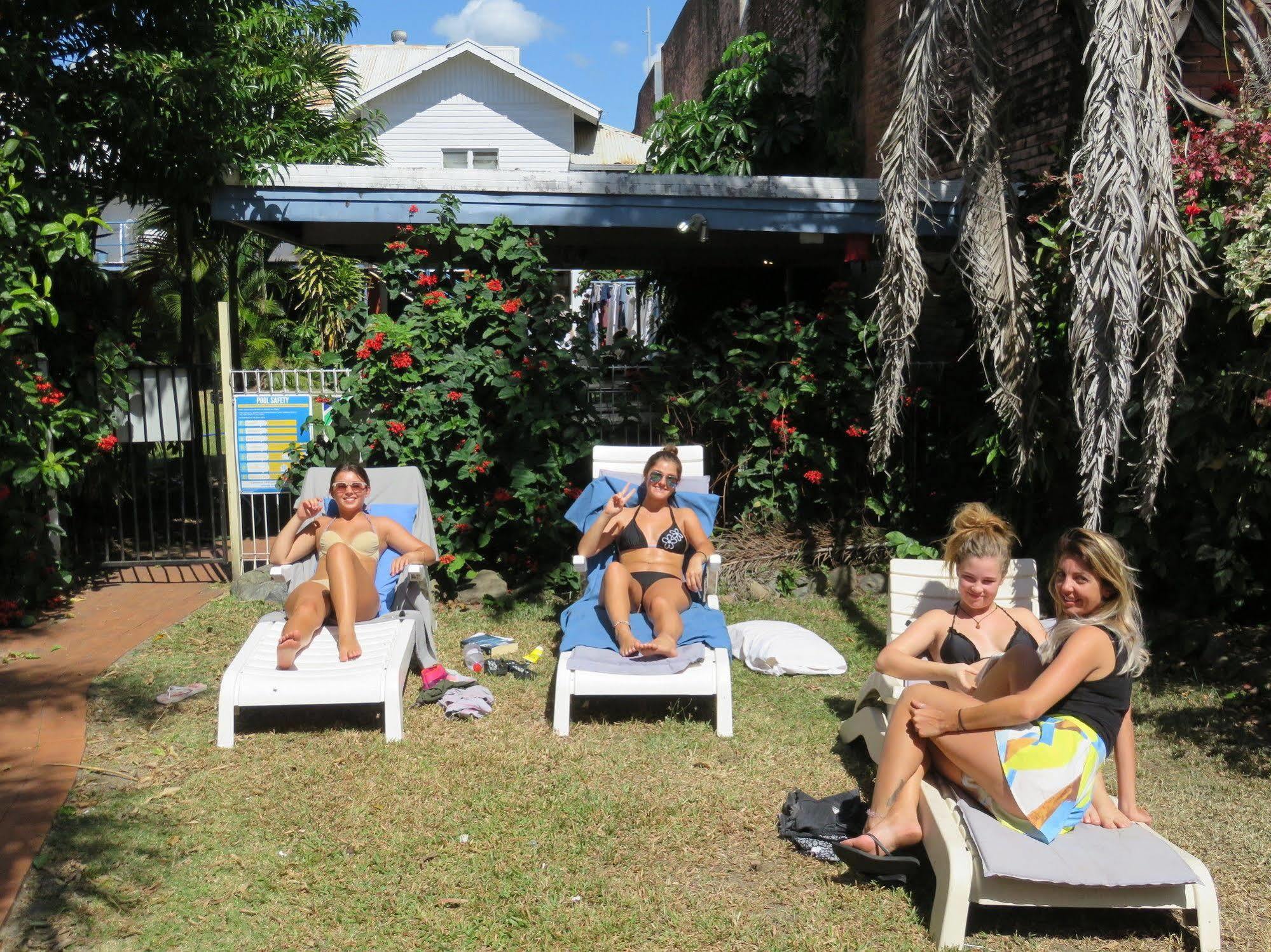 Albergue Reef Backpackers Cairns Exterior foto