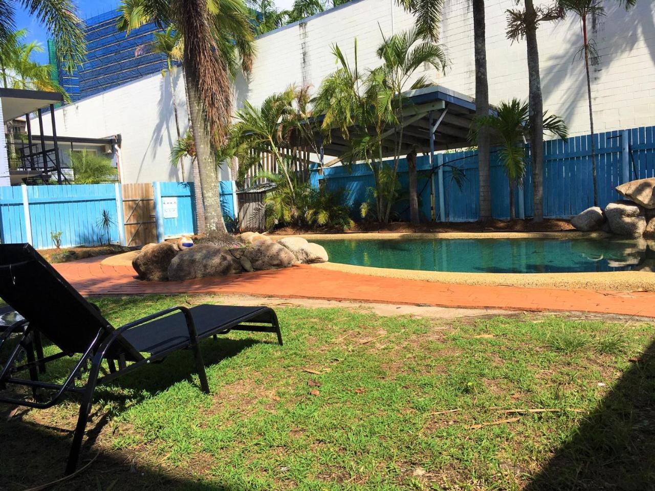 Albergue Reef Backpackers Cairns Exterior foto